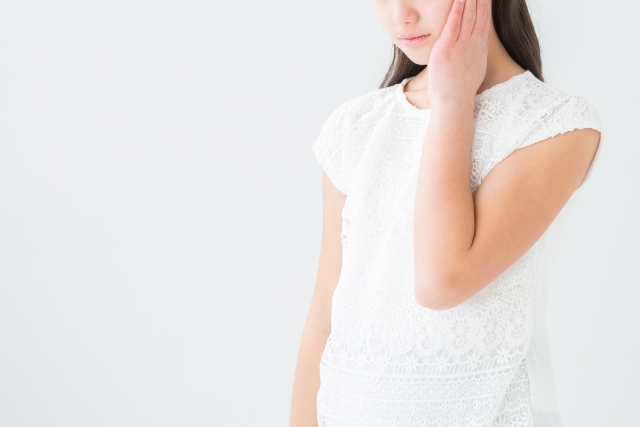 歯の詰め物が取れたらどうすべき？放置するとどうなる？