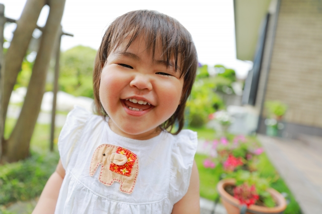 子どもの歯並びの異常を防止する装置